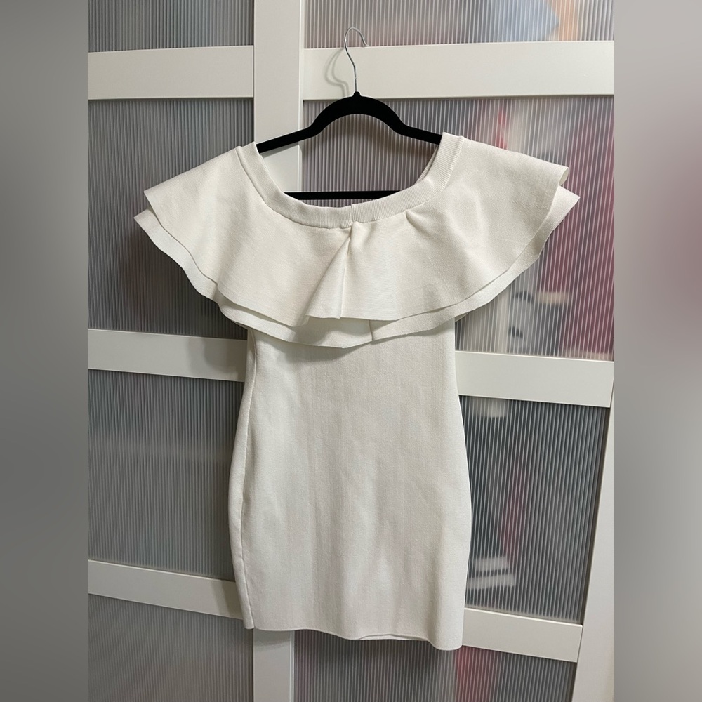 Women’s Endless Rose XS White Off-Shoulder Ruffled Sheath Mini Dress - Picture 5 of 5